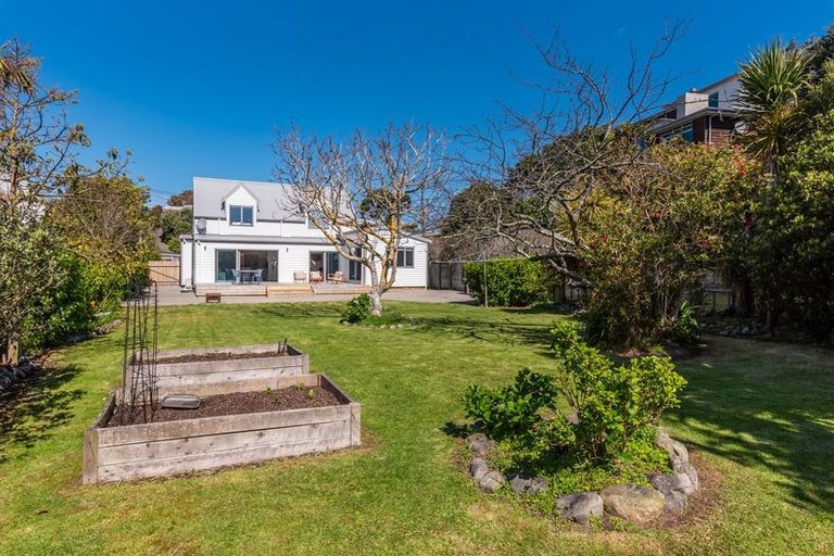 Photo of property in 5 Falla Street, Paraparaumu Beach, Paraparaumu, 5032