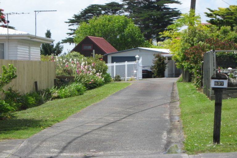 Photo of property in 837 Whangaparaoa Road, Manly, Whangaparaoa, 0930