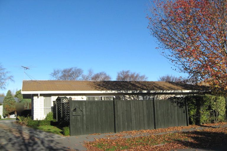 Photo of property in 34 Wiremu Street, Redwood, Christchurch, 8051