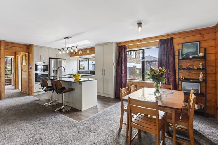 Photo of property in 18a Ridge Road, Howick, Auckland, 2014