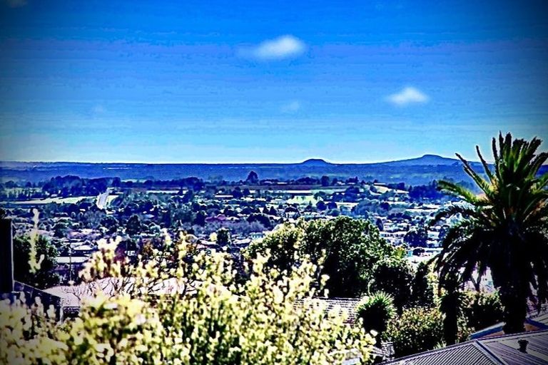 Photo of property in 11 Routly Avenue, Pukekohe, 2120