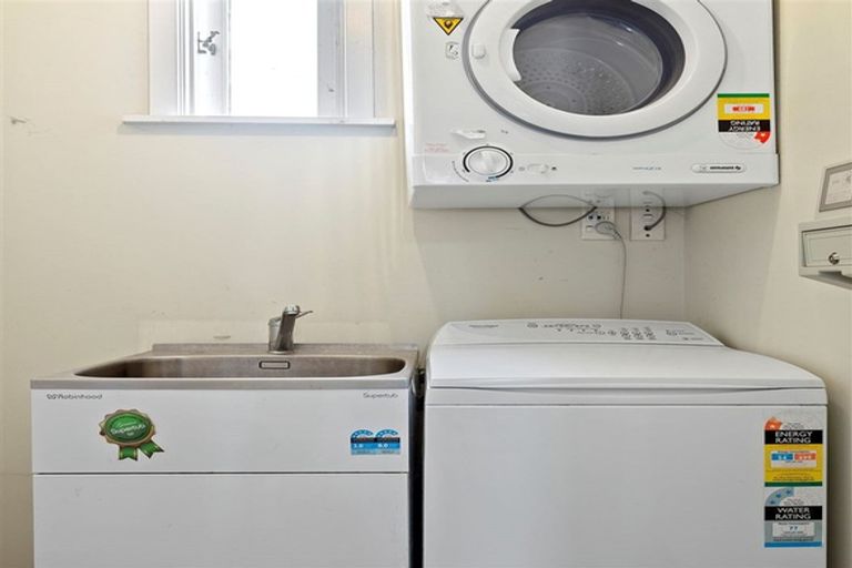 Photo of property in 147 Olliviers Road, Phillipstown, Christchurch, 8011