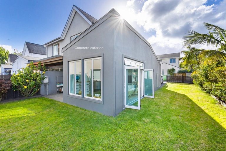 Photo of property in 7n Clearwater Cove, West Harbour, Auckland, 0618