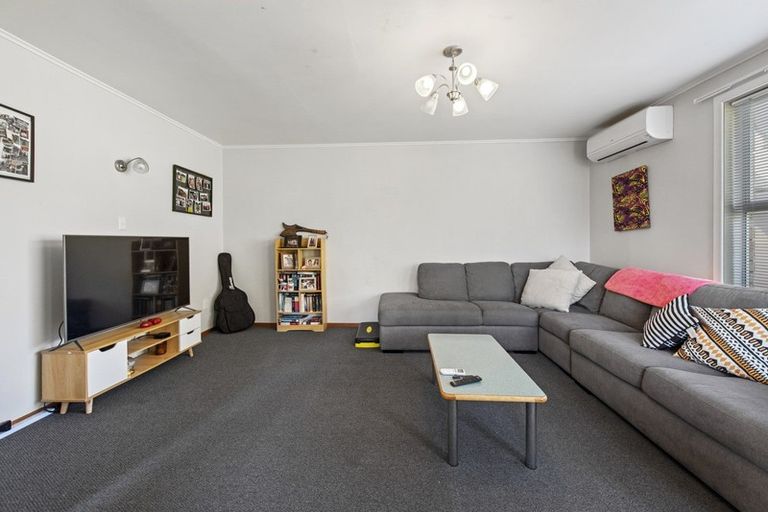 Photo of property in 1/4 Standish Street, New Plymouth, 4310