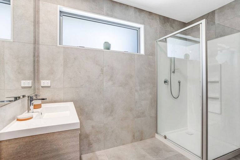 Photo of property in 33 Roundel Crescent, Whenuapai, Auckland, 0618