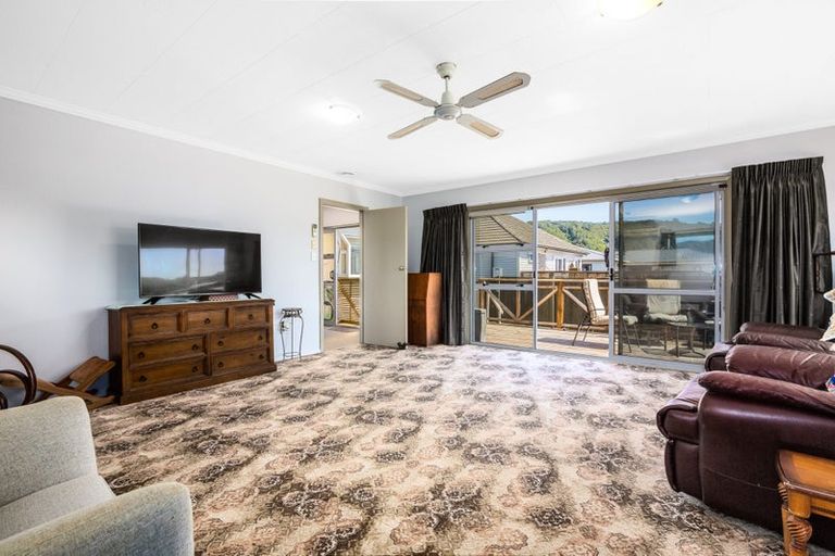 Photo of property in 50 Totara Street, Wainuiomata, Lower Hutt, 5014