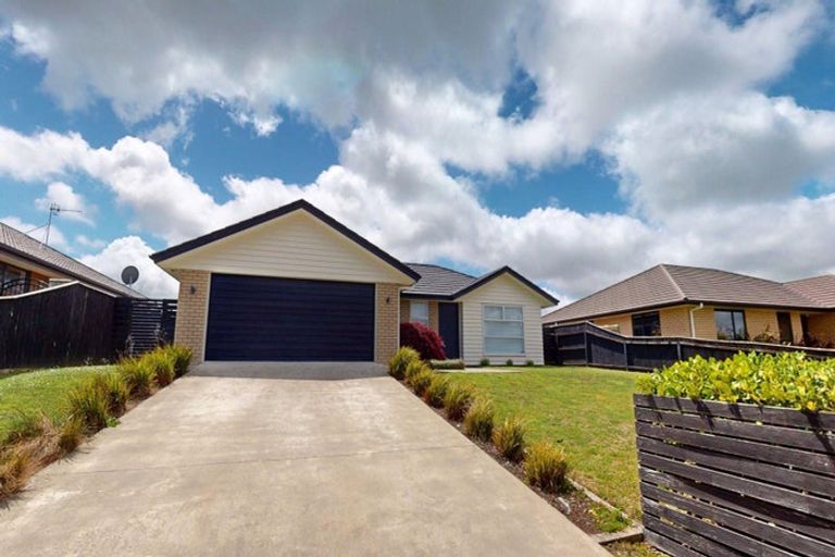 Photo of property in 14 Macdonald Heights, Feilding, 4702
