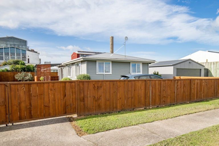 Photo of property in 9 Ponui Avenue, Kerepehi, Paeroa, 3671