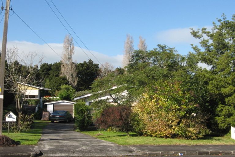 Photo of property in 27 Kelvyn Grove, Hillpark, Auckland, 2102