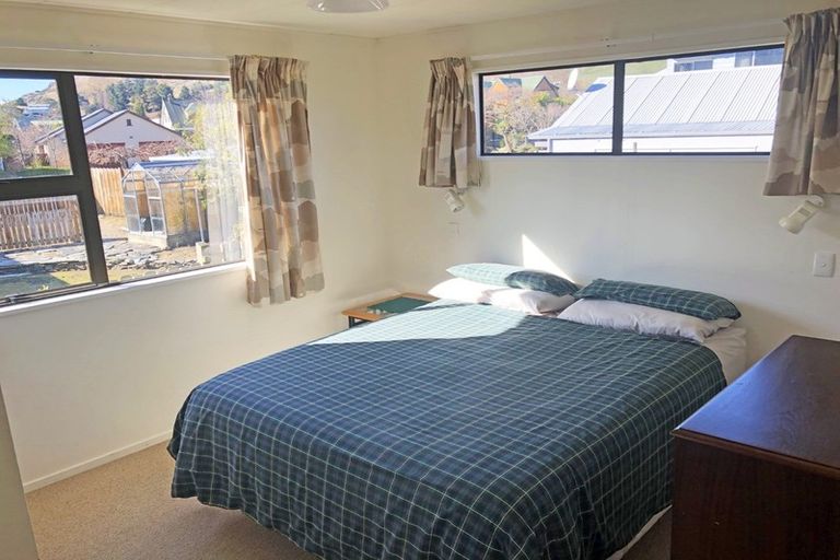 Photo of property in 17 Oregon Drive, Kelvin Heights, Queenstown, 9300