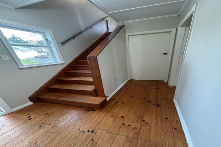 Photo of property in 67 Tremewan Street, Tawa, Wellington, 5028