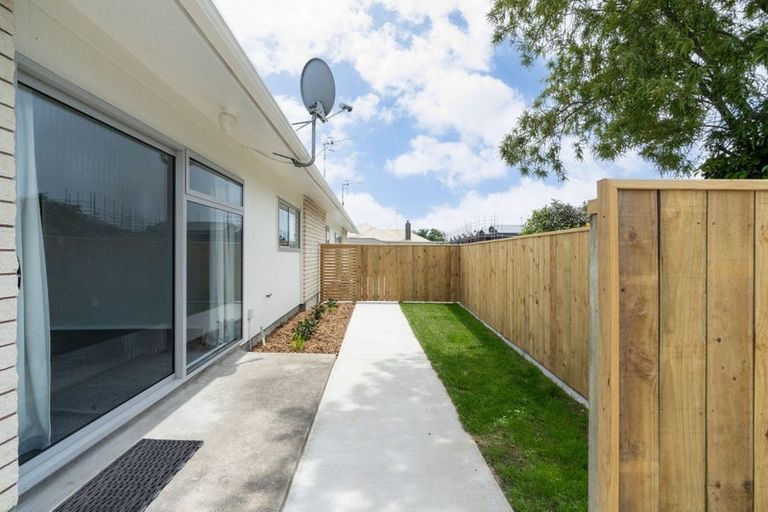 Photo of property in 65a Winchester Street, Levin, 5510