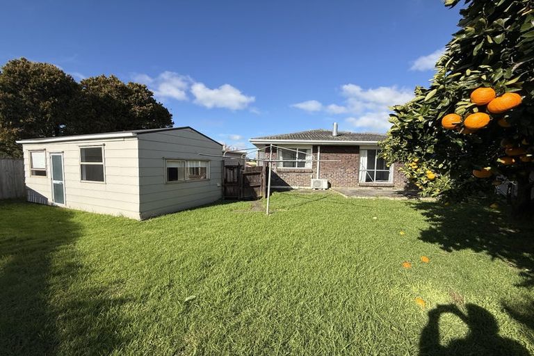 Photo of property in 4 Stella Place, Manurewa, Auckland, 2102