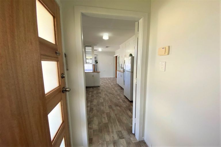 Photo of property in 8 Fyson Place, Hawera, 4610