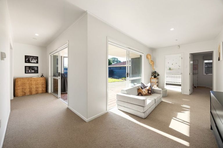 Photo of property in 27 Glen Lynne Avenue, Queenwood, Hamilton, 3210