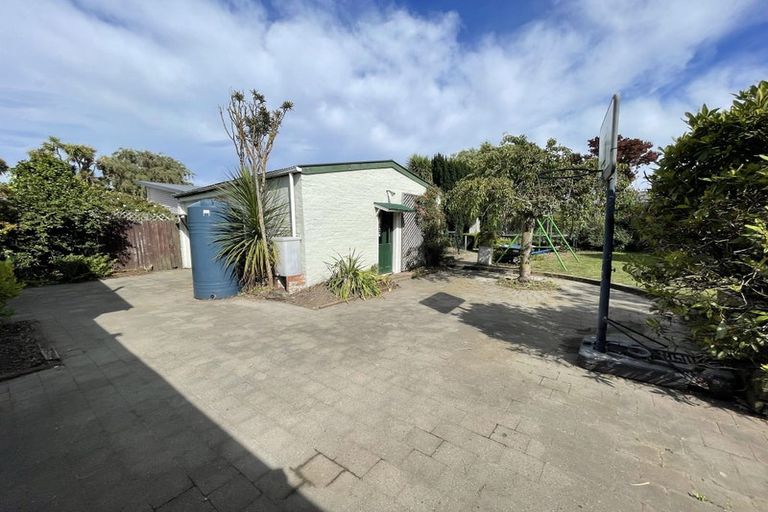 Photo of property in 135 Somerfield Street, Somerfield, Christchurch, 8024