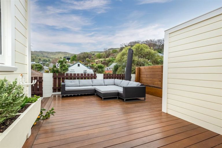 Photo of property in 4 Ripon Street, Lyttelton, 8082