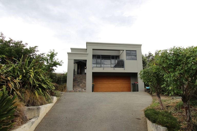 Photo of property in 14 Kamaka Crescent, Bridge Hill, Alexandra, 9320