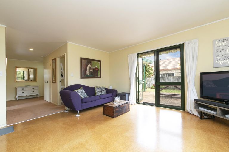 Photo of property in 38 Merlot Heights, Huapai, Kumeu, 0810