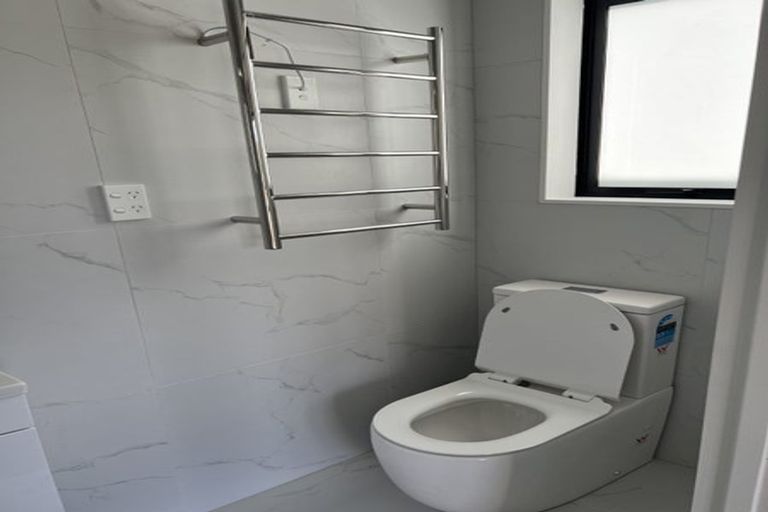 Photo of property in 25a Tributary Parade, Karaka, Papakura, 2113