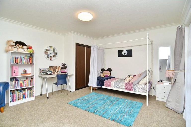 Photo of property in 106 Blackett Street, Rangiora, 7400