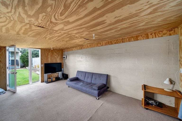 Photo of property in 37 Vogel Street, Hawera, 4610