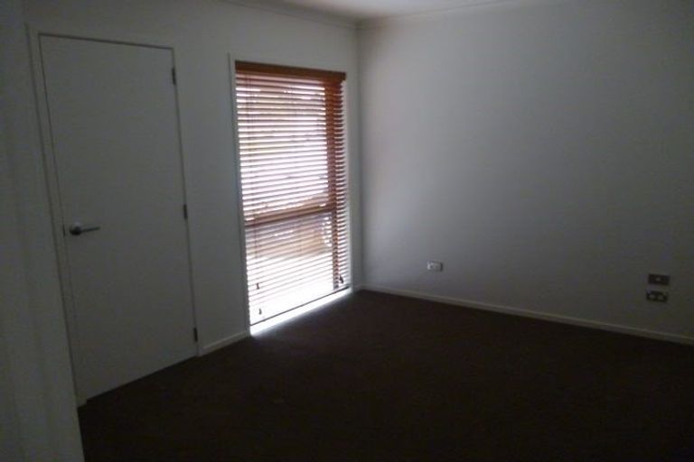 Photo of property in 23 Sunstone Crescent, Brown Owl, Upper Hutt, 5018