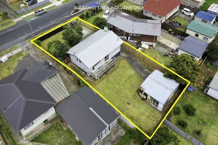Photo of property in 48 Friesian Drive, Mangere, Auckland, 2022