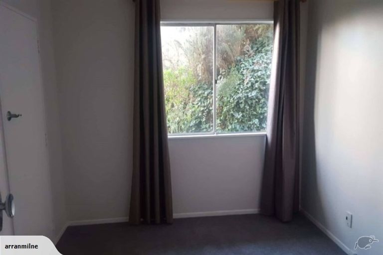 Photo of property in 25a Doris Gordon Crescent, Crofton Downs, Wellington, 6035