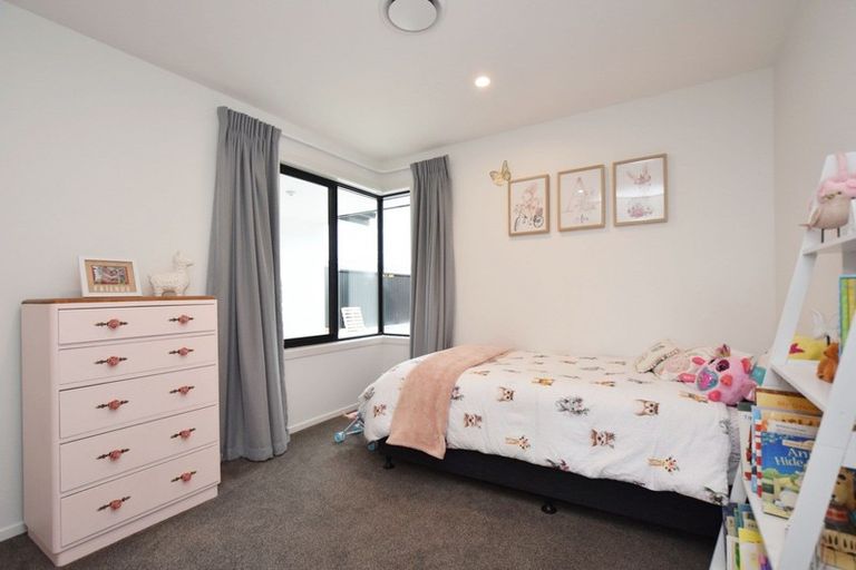 Photo of property in 18 Pegasus Place, Seaward Bush, Invercargill, 9812