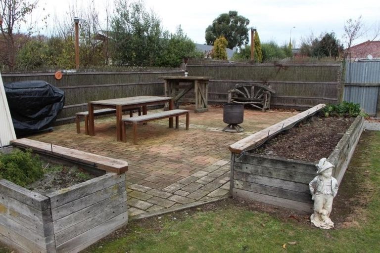 Photo of property in 13 Harris Street, Pleasant Point, 7903