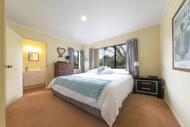Photo of property in 38 Merlot Heights, Huapai, Kumeu, 0810