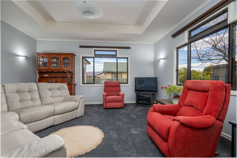 Photo of property in 6 Spruce Close, Alexandra, 9320