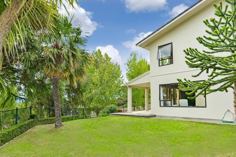 Photo of property in 98 Lane Road, Havelock North, 4130