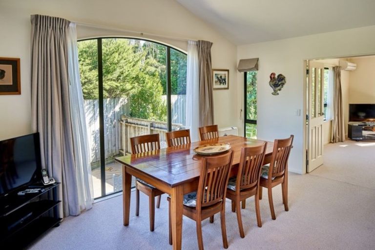 Photo of property in 46c Navigation Drive, Whitby, Porirua, 5024