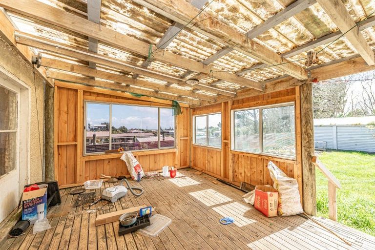 Photo of property in 25 Manuka Street, Castlecliff, Whanganui, 4501