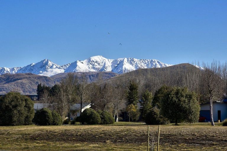 Photo of property in 18 Lochnagar Drive, Lake Hayes, Queenstown, 9304