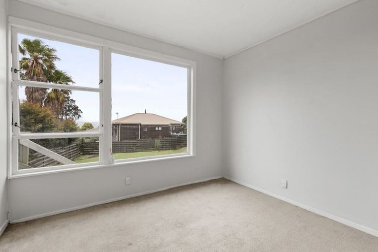 Photo of property in 1400 Whangaparaoa Road, Army Bay, Whangaparaoa, 0930