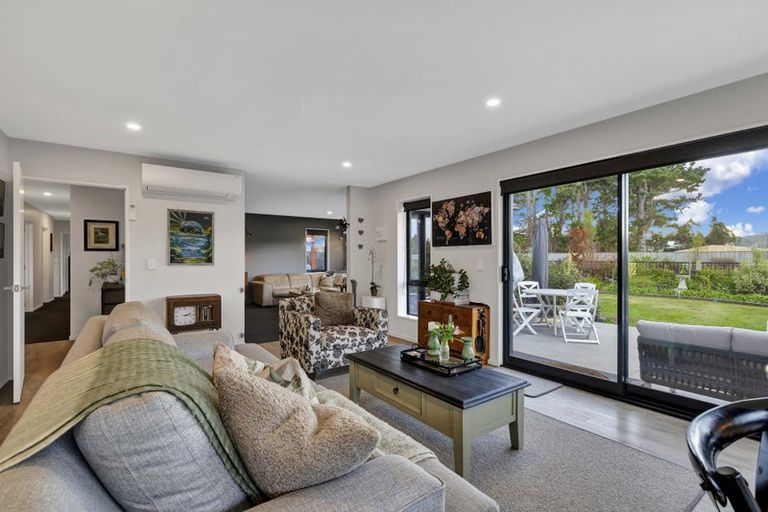 Photo of property in 3 Cox Lane, Amberley, 7410