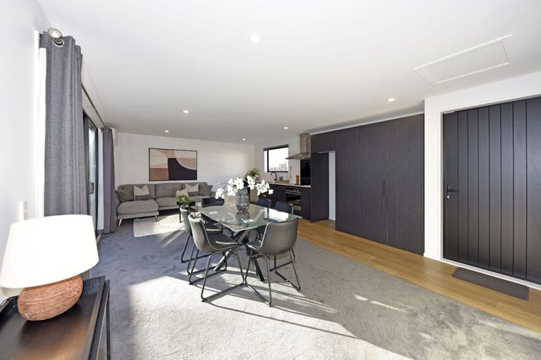 Photo of property in 2/502 Armagh Street, Linwood, Christchurch, 8011