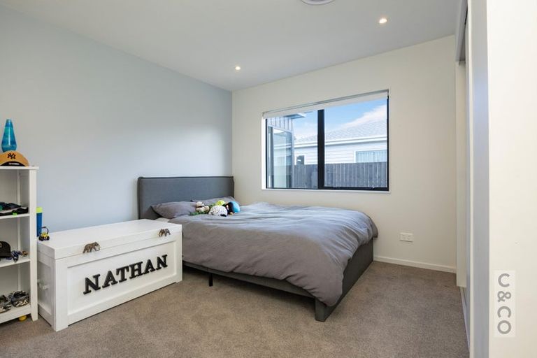 Photo of property in 7 Robert Might Road, Kumeu, 0810