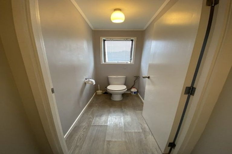 Photo of property in 94 Lancaster Road, Beach Haven, Auckland, 0626