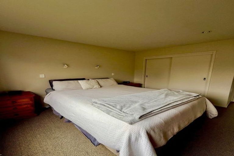 Photo of property in 1a Arataki Road, Havelock North, 4130