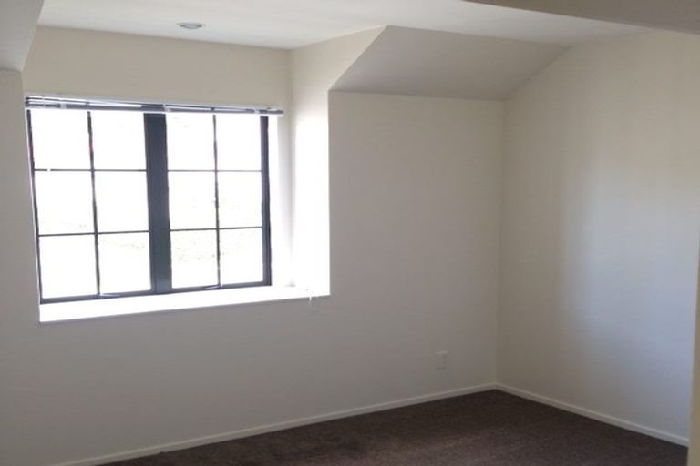 Photo of property in 30 Firth Terrace, Karori, Wellington, 6012