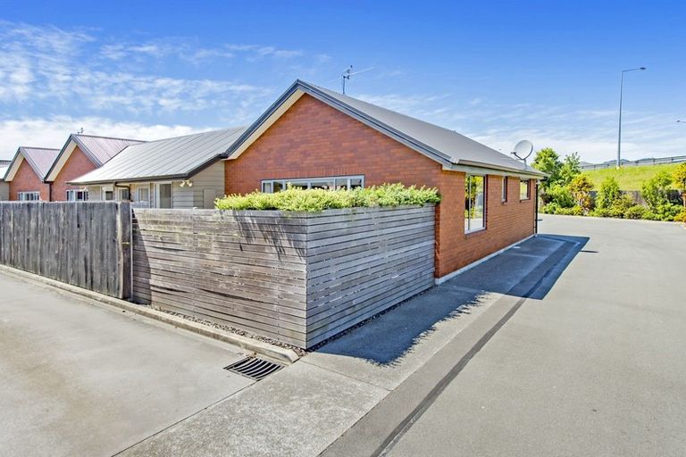 Photo of property in 8/190 Lincoln Road, Addington, Christchurch, 8024