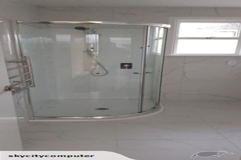 Photo of property in 108 Rathgar Road, Henderson, Auckland, 0610