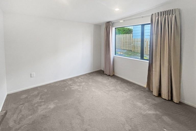 Photo of property in 29 Judkins Crescent, Cockle Bay, Auckland, 2014