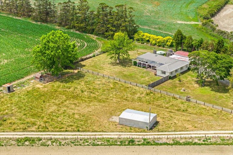 Photo of property in 560 Waiapu Road, Tolaga Bay, 4077