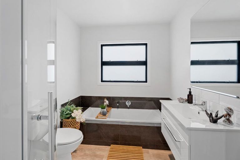 Photo of property in 24b Ocean Road, Paraparaumu Beach, Paraparaumu, 5032