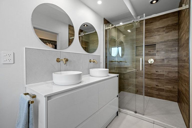 Photo of property in 61 Links View Drive, Omokoroa, 3114